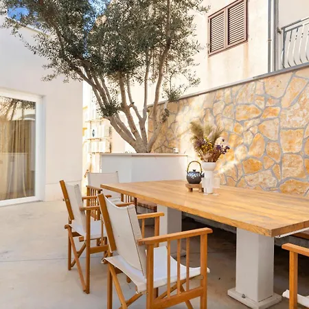 Milnamour, Whole House By The Sea With Parking Hébergement de vacances