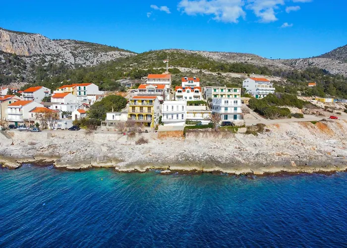 Casa de Férias Milnamour, Whole House By The Sea With Parking *