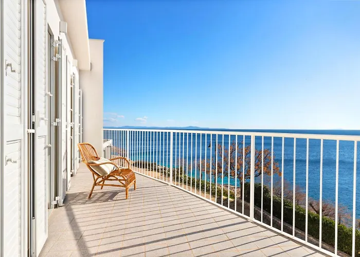 Milnamour, Whole House By The Sea With Parking Casa de Férias Hvar Town