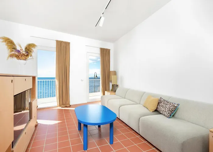 Casa de Férias Milnamour, Whole House By The Sea With Parking Hvar Town